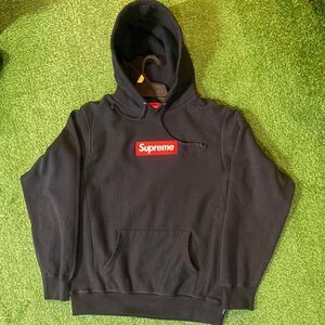 Supreme Men's Navy Hoodie